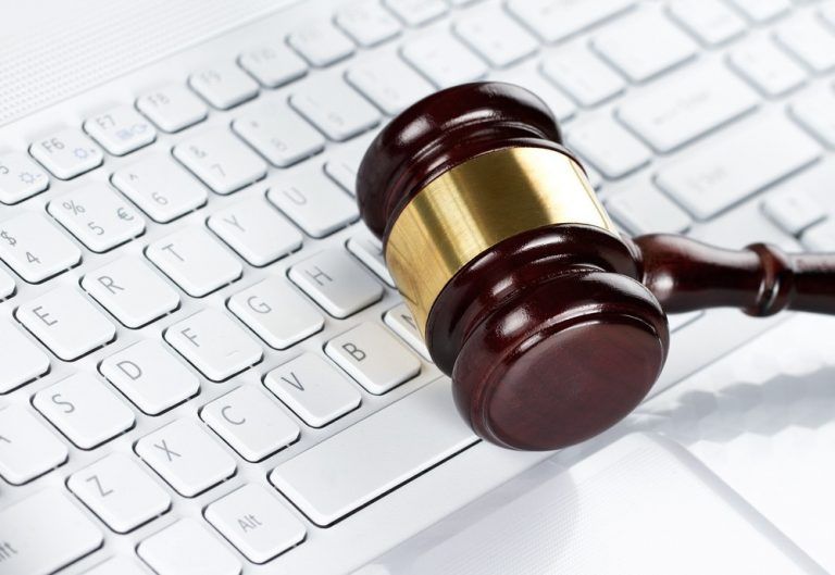 Transcripción de documentos legales